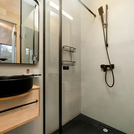 Almasglamp Zebegeny